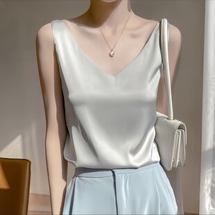 �߼��е�������Ů��z�o�����С���b��ױ��ăȴ�ɣ�Q�z�⴩����