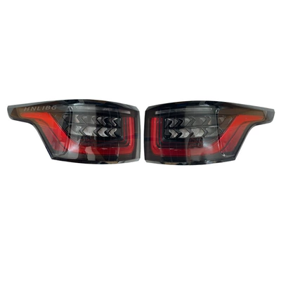 Land Rover Range Rover: Tail light