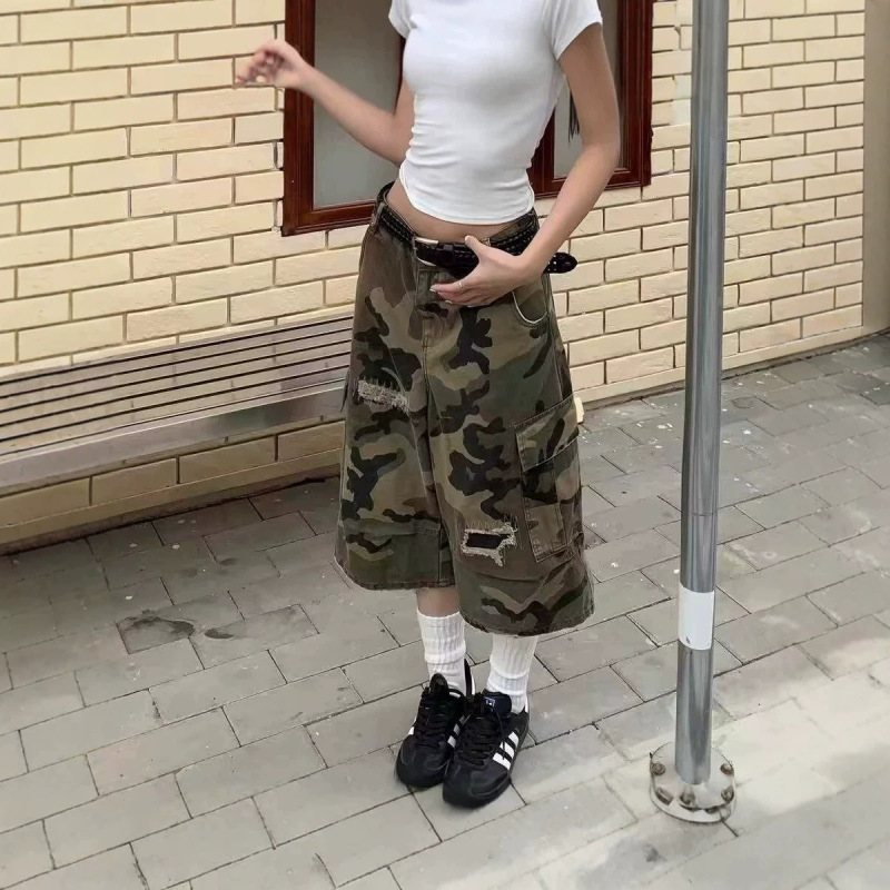 Vintage Style Ripped Patch Camouflage Cropped Jeans for Men and Women 2026 Spring/Summer Loose Slimming Casual Wide-Leg Mid-Length Pants