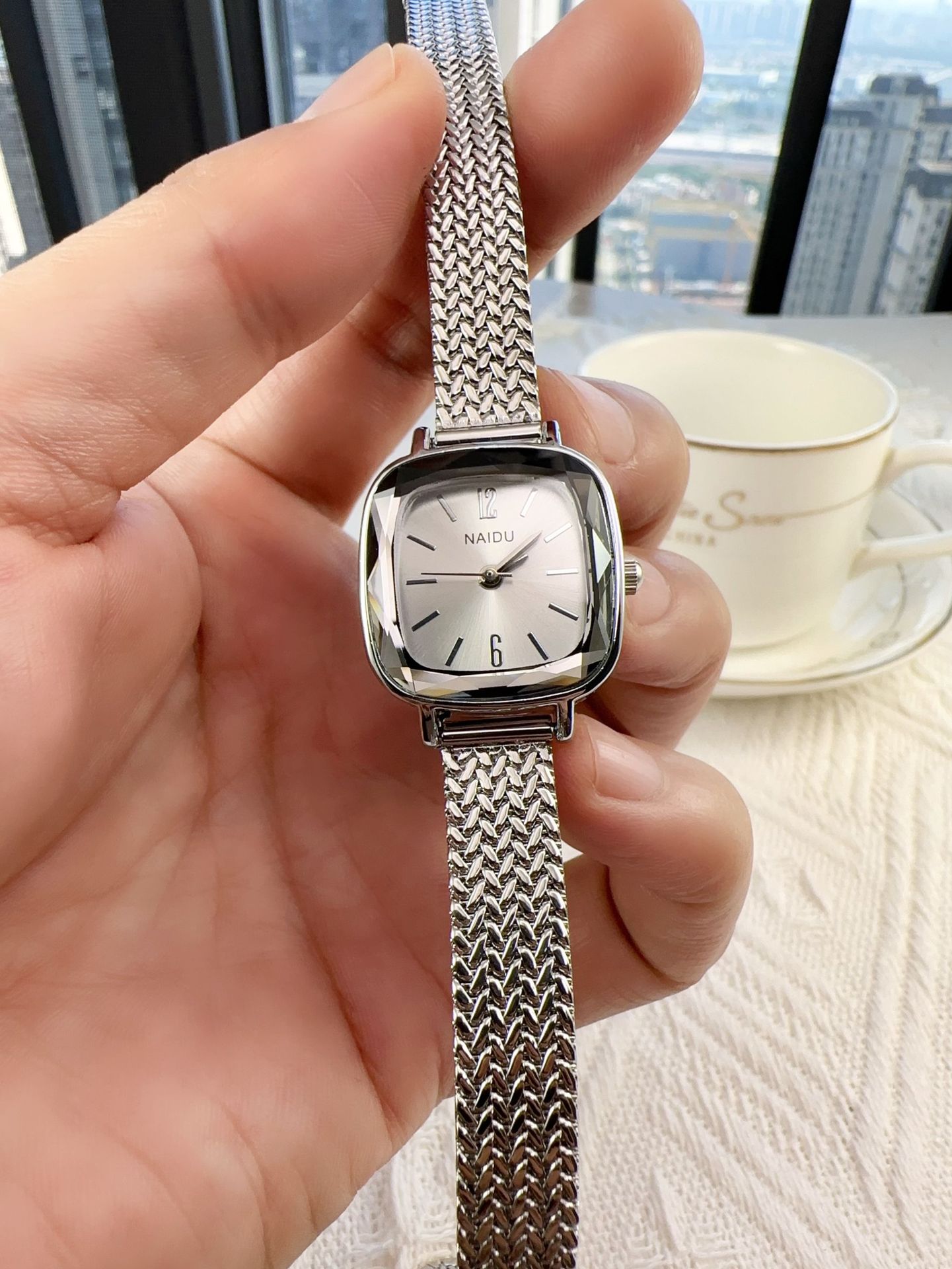 35g Weight Ordinary Glass Mirror Material Imitation Leather Strap Material Watch Classification Pointer Display Type Folding Buckle Buckle Style Square Dial Shape Casual, Daily Occasion Quartz Movement Solid Color Pattern Women's Gender Classic Style Style Classic Style Solid Color Folding Buckle Quartz Watch Women's Watches 4