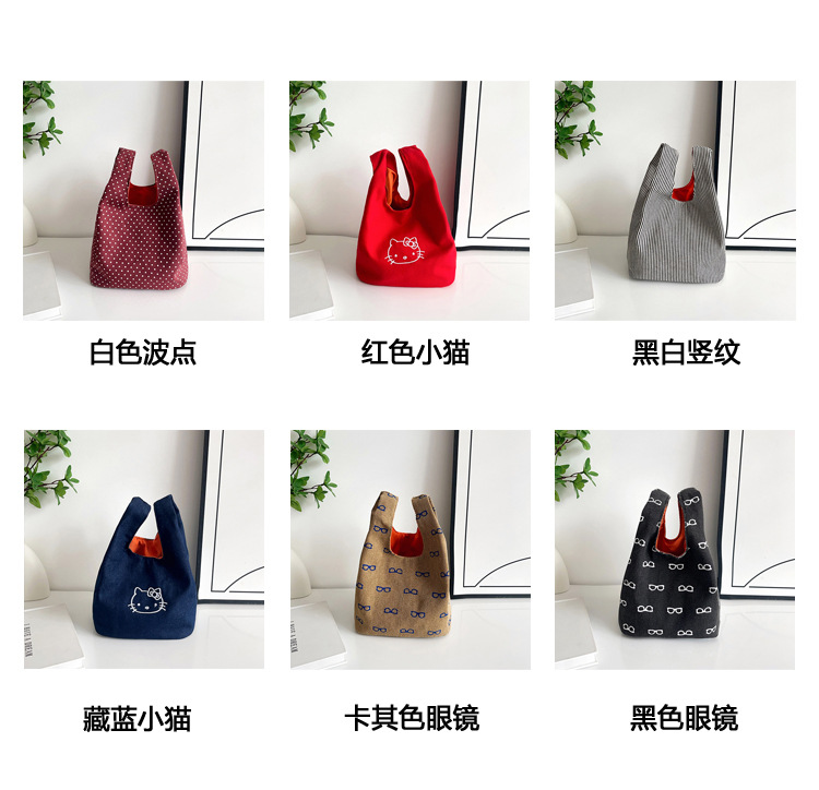 2025 New canvas handbag, a popular female cartoon bucket bag, versatile for Japan and South Korea, and an ins hand-held tote lunch box bag Application Scenario