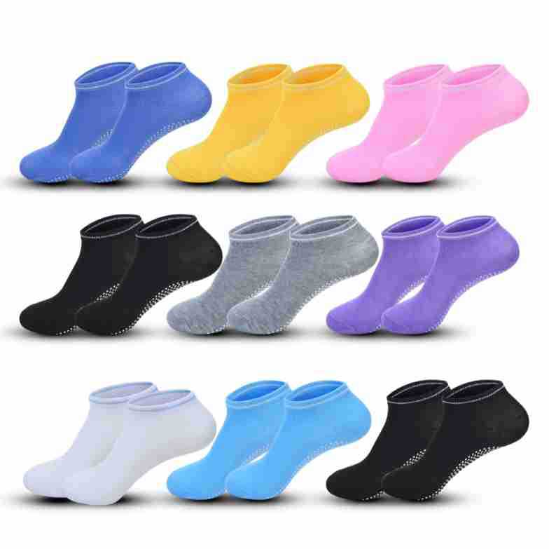 Yoga Socks Image 1