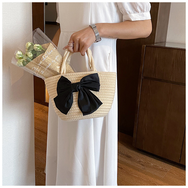 Women's Medium Straw Bow Knot Vacation Beach Bucket Open Straw Bag display picture 8