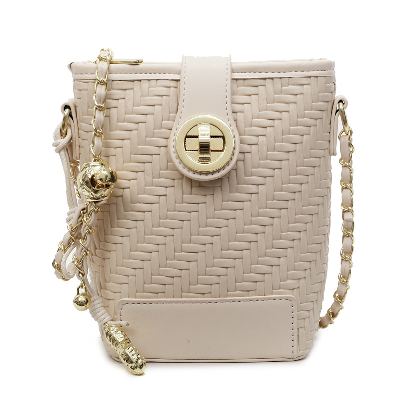 Versión coreana de la bolsa de teléfono móvil Xiaoxiangfeng 2025 nuevo bolso de cadena bolso de hombro tejido retro bolso de mensajero de todo fósforo de moda mujer