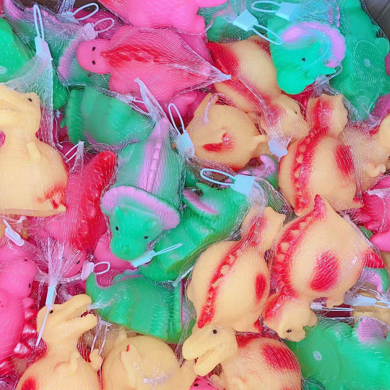 Juguetes para niños playa Tarjeta de succión juguete pistola juego casa juguete pintura juguetes 2 yuanes grandes almacenes al por mayor