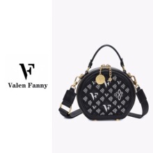 Ů��С���߼����U�ջ���С�A��2025�����¿�μ�б���