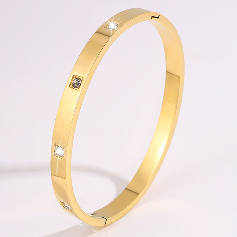 Pulsera de acero titanio con cuatro diamantes cuadrados, que no se decolora, pulsera con incrustaciones de diamantes a la moda para mujer, pulsera de acero inoxidable de alta gama
