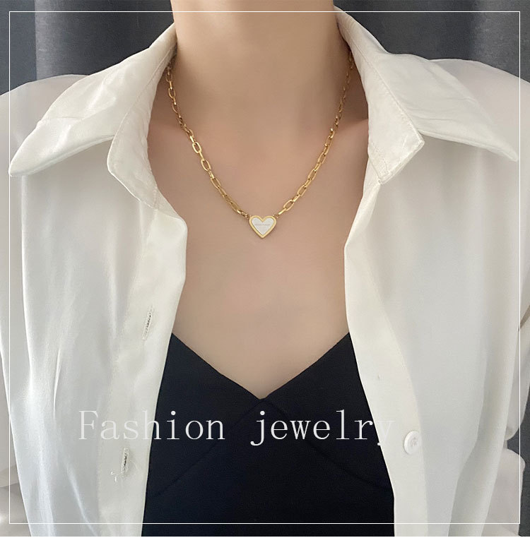 15g Weight Pendant Necklace Classification 1 Piece Quantity Daily Occasion Titanium Steel Material Heart Shape Pattern Women'S Gender Plating Design Fashion Style Fashion Heart Shape Titanium Steel Plating Pendant Necklace 1 Piece 无