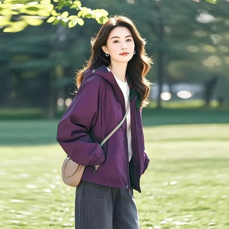 2025春秋新款连帽冲锋衣宽松短外套女韩系休闲夹克上衣显瘦妈妈装|undefined