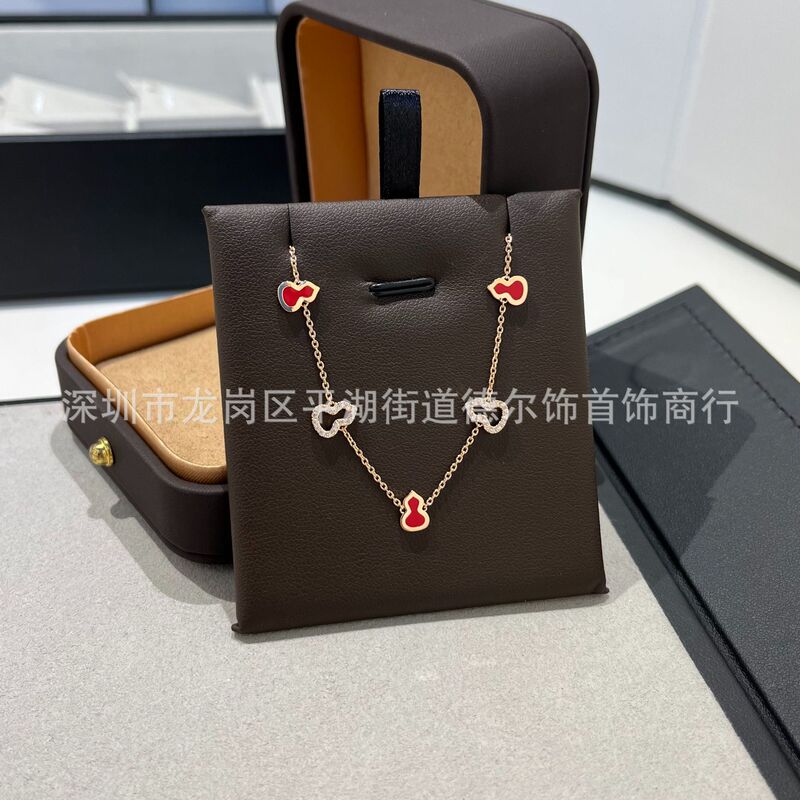 V gold plated gold new small gourd bracelet Seiko inlaid Red chalcedony bracelet temperament design Chinese red chain ring