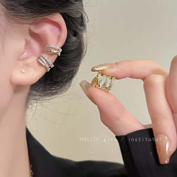 Cold style multi-layer zircon ear bone clip light luxury high-end earrings 2024 new popular earrings without ear hole ear clip earrings
