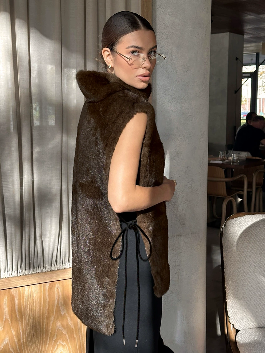 Fashionable velvet demi-season vest, warm brown colored T-shirt, tank top, European style, artificial fur