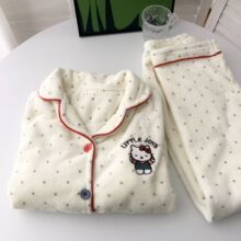 ɺ���q˯��Ů���ﶬ����ϵ�ɐ۲��cHelloKitt�ӽq�Ӻ�Ҿӷ����b