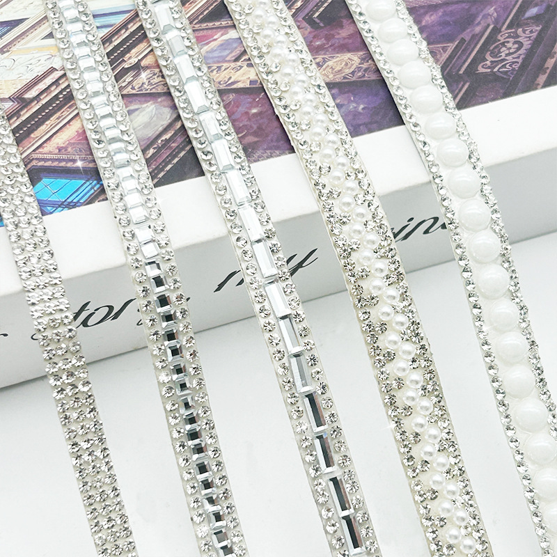 Tiras de perlas y diamantes de imitación al por mayor para ropa, cinturones de diamantes de imitación sencillos, ribete para zapatos y sombreros, tiras de diamantes de imitación hechas a mano para bricolaje.