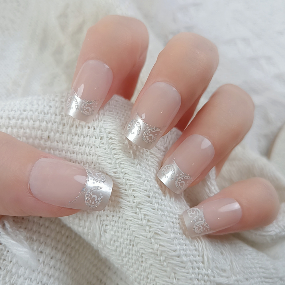 Ventas nacionales de goma de respaldo desmontable de uñas 24 piezas de parche de uñas falsas de alta sensación de uñas al por mayor productos terminados