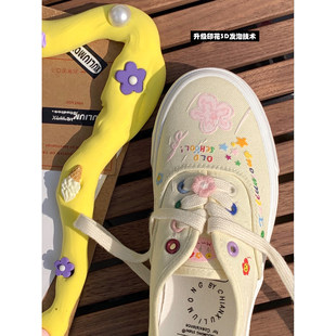 �ļ���Ʒ�T�fС��Ь�ٴ�ˇ�g�ɐیW�����S����ЬŮ