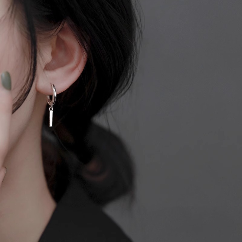 S925 실버 바늘 작은 광장 귀 버클 여성 작은 귀걸이 조커 간단한 귀걸이 찬 바람 잠자는 자유로운 귀