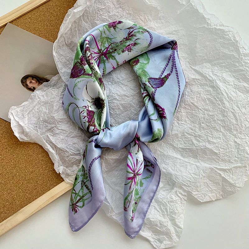 Bufanda de seda, bufanda cuadrada pequeña, sensación premium, nuevo estilo coreano, chal de seda de imitación dulce y fresco, bolso de flores, pañuelo en la cabeza, cinturón para el cabello