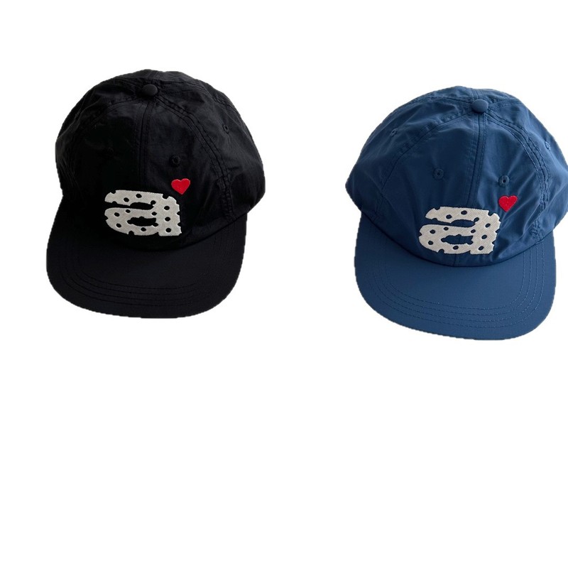 韓国のネット有名人ブロガーと同じスタイルのパーソナライズされた平つばの大きなA文字刺繍入り速乾性日焼け止めひさし付きキャップカップル用日よけ帽子|undefined