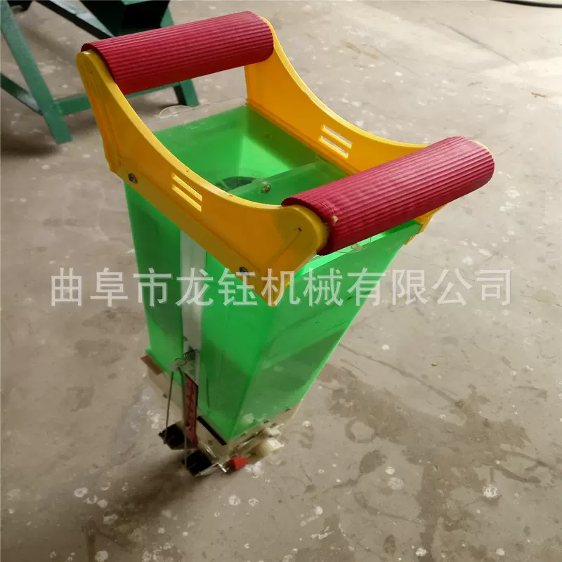 早春玉米播种机 农业花生种植播种机 双鸭嘴播种施肥一体机
