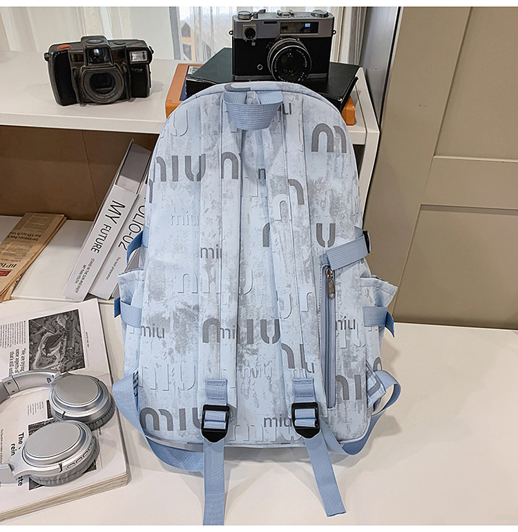 Lightweight Fashionable New Model Backpack 2026 Large Capacity Graffiti Student Backpack Casual Trendy Daily Commute School Bag