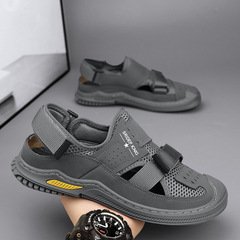 Men's summer beach sandals, Crocs, hollow breathable casual shoes, fashionable outdoor wading shoes, hiking sneakers