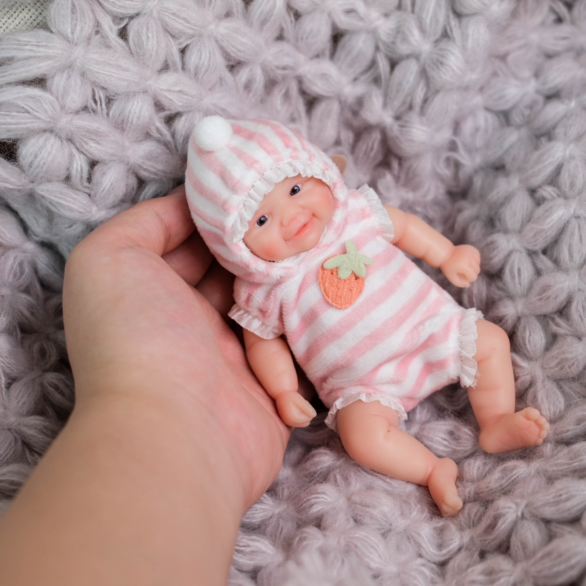 15 cm pegatinas de fresa lapin Q bala simulación de muñeca de renacimiento de silicona sólida para niños Navidad silicona sólida