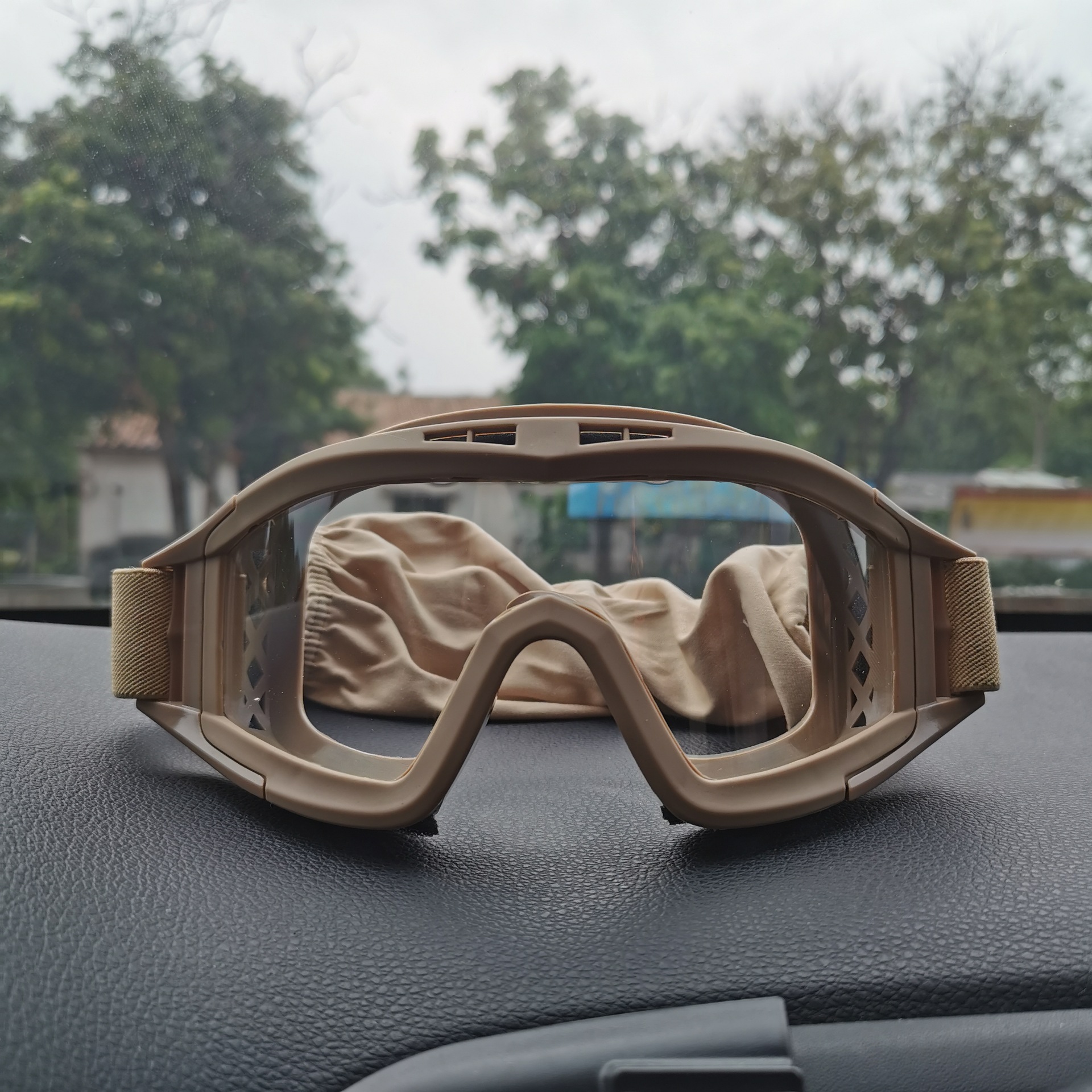 Spot engrosado gafas de viento langostas gafas tácticas especiales de la selva gafas de acción real CS protección laboral equipo deportivo