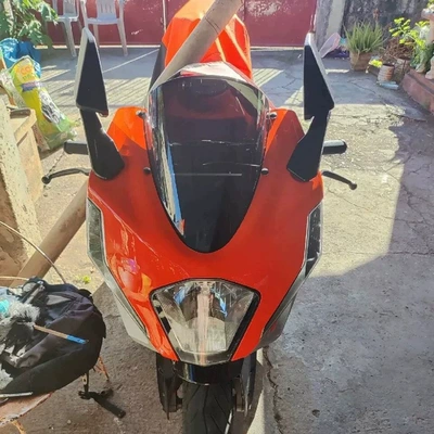 Motorcycle front windshield | shade front face raised