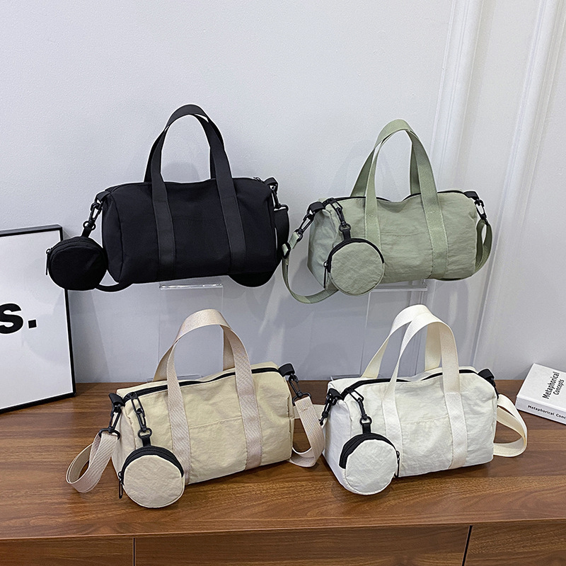 潮流轻便手提单肩包包女2025新款时尚枕头包运动休闲斜挎包邮差包