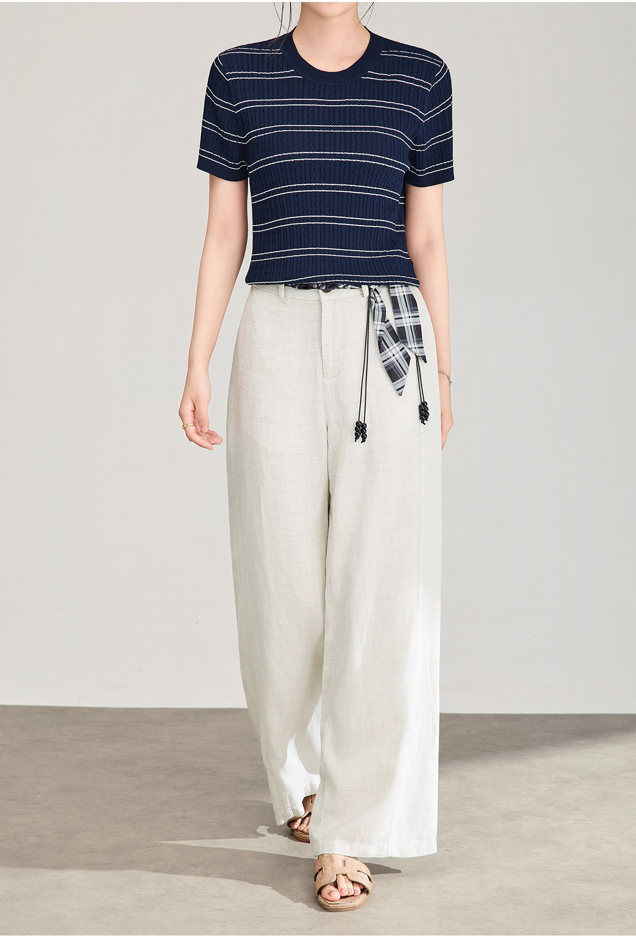 Quần culottes nữ ống rộng chất liệu linen phối dây rút cạp — màu sắc chi tiết 2