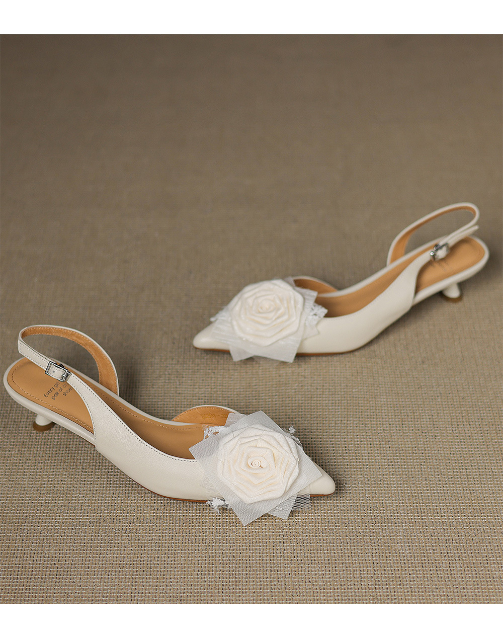 Sandal cao gót nữ hở mũi quai ngang đính hoa, gót 4 cm — Da cừu đen chi tiết 21
