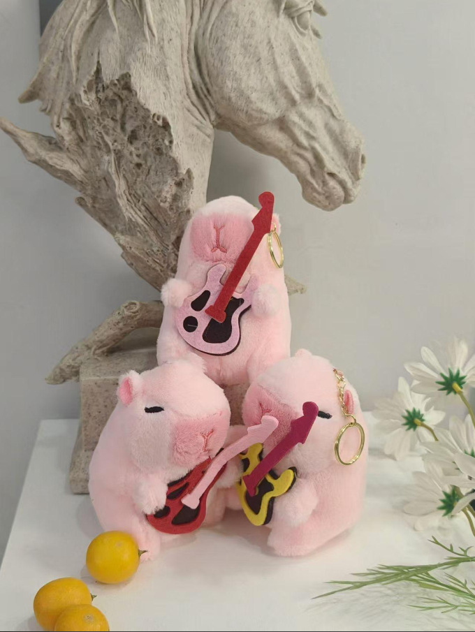 핑크 바이올린 카피바라