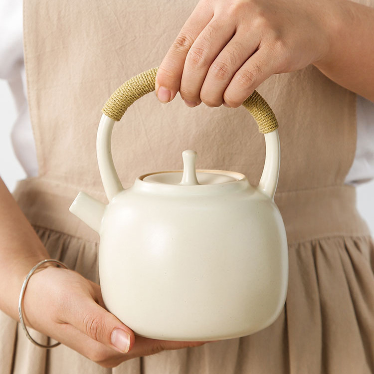 Japanese-Style Soda-Glazed Teapot for Health-Preserving, Handmade, Simple, New Chinese-Style Teahouse, Handle Kettle, Ceramic Water Boiling Pot, Clay Pot Japanese-Style Soda-Glazed Teapot for Health-Preserving, Handmade, Simple, New Chinese-Style Teahouse, Handle Kettle, Ceramic Water Boiling Pot, Clay Pot