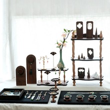 橱窗拍照道具摆件收纳胡桃木复古展示珠宝饰品店铺首饰展示架陈列