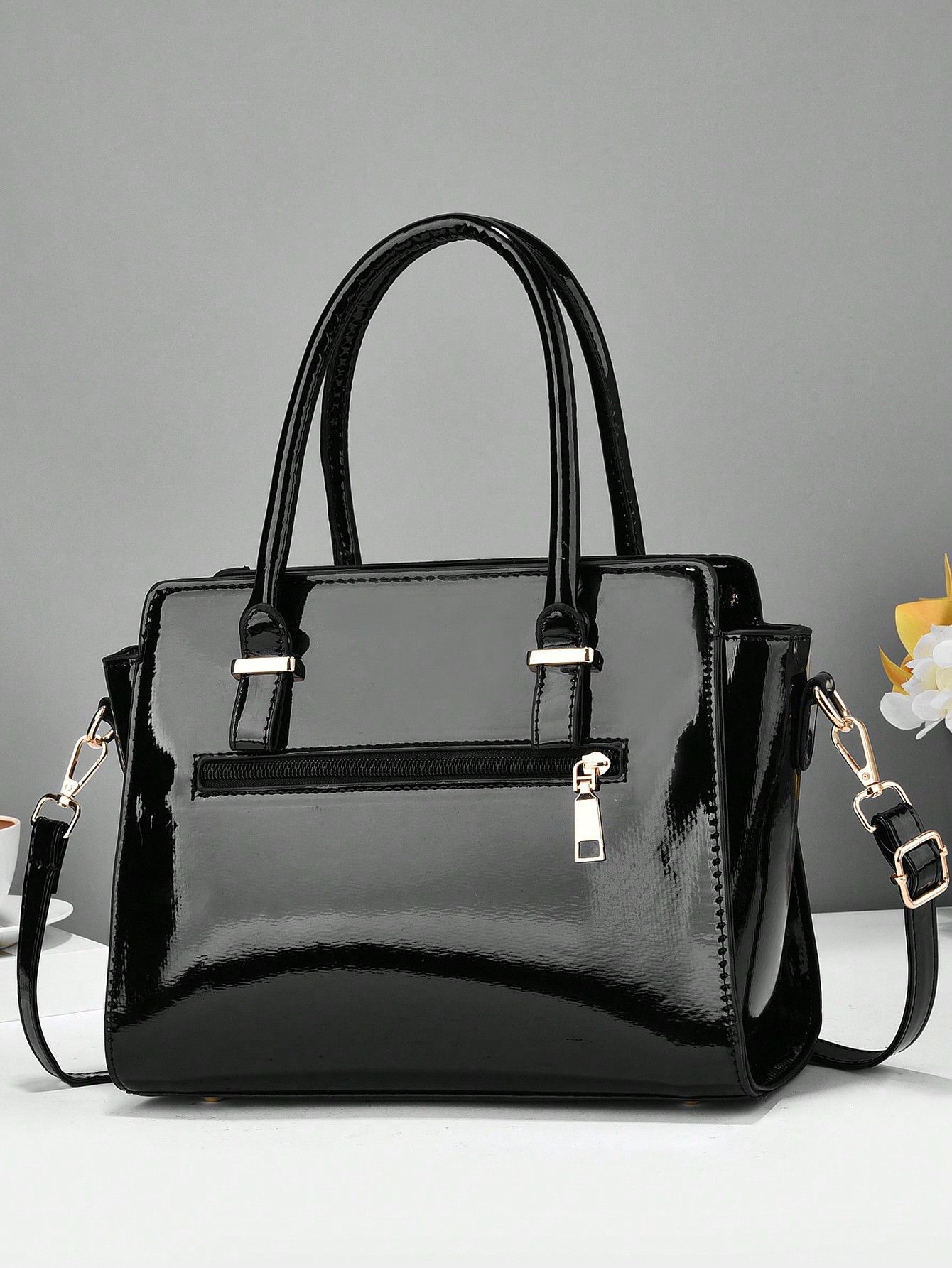 Bolso de cuero brillante 2024 de gran capacidad con patrón de cocodrilo bolso portátil para niño y madre bolso de mujer transfronterizo bolso de alta calidad de un solo hombro