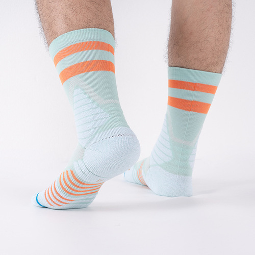 Influencer-Approved Combat Adult Thick Tube Elite Basketball Socks with Terry Sole Running Socks for Men and Women Short Tube