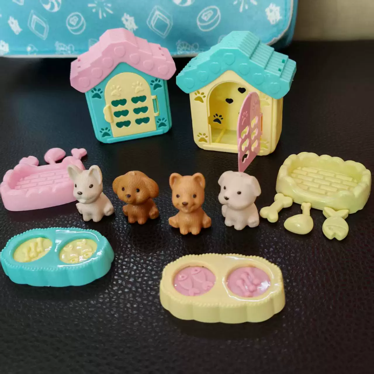 Кукольный домик для питомцев, игровой домик для котят и щенков, пластиковый домик для собак, клетка для кошек, милые аксессуары для игрушек питомцев