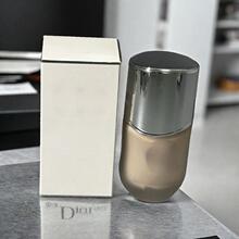 ��������ͱ����B���ų֊y��覵���30ML���w��ā��ɳ־��B�w