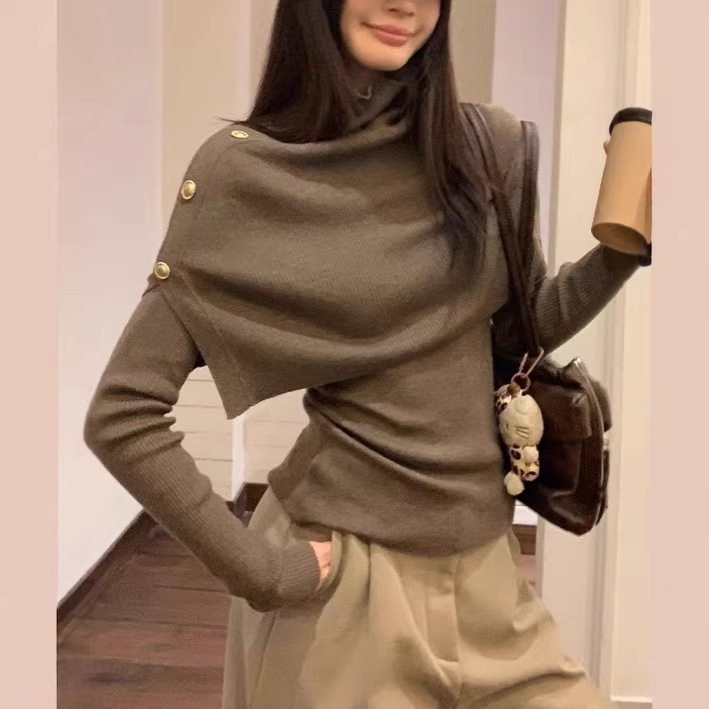 Brown cape-style knit sweater for women, new model, slim-fitting top with a high collar, deep khaki, casual style Brown cape-style knit sweater for women, new model, slim-fitting top with a high collar, deep khaki, casual style