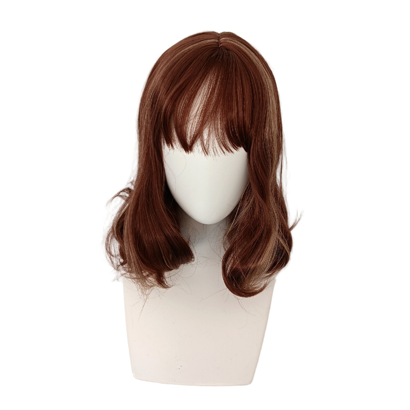 Red-brown highlighted medium-length curly wig with bangs, Hermione Higashimura and Miyamura Kyouko curly wig for cosplay