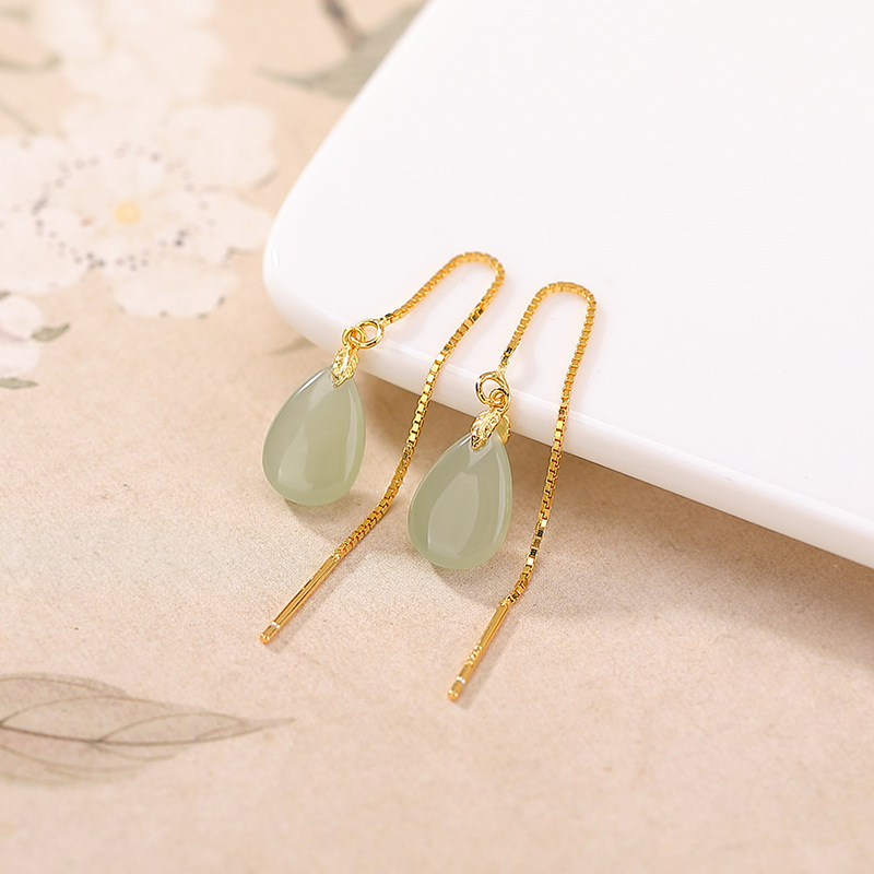 Khuyên tai dài hình giọt nước bạc S925 mạ vàng đính ngọc bích Hòa Điền phong cách Tân Trung Hoa — Bạc