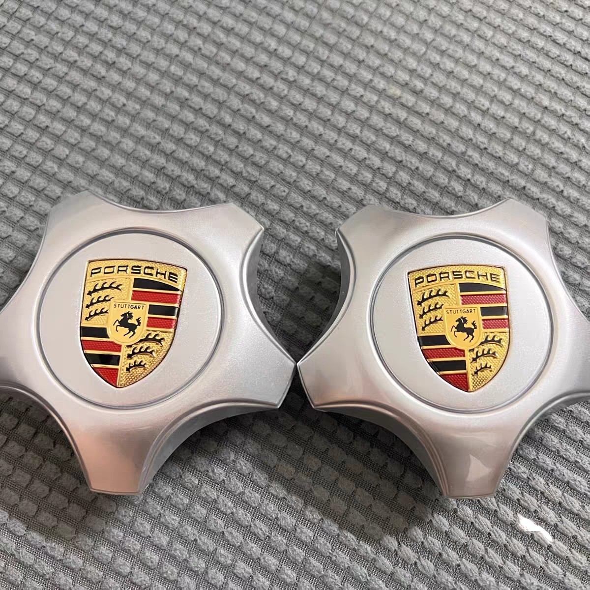 Porsche Old Cayenne Five-Claw High-Quality Wheel Hub Cover