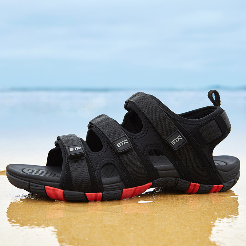Summer seaside travel men's sandals tren...