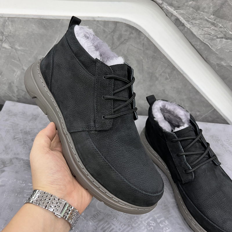 Botas de nieve de piel de hombre en invierno, zapatos de algodón de lana gruesa, cuero esmerilado a prueba de frío, botas de algodón casuales de piel de vaca, zapatos de hombre ligeros