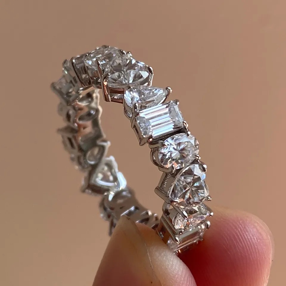 Geometric ring
