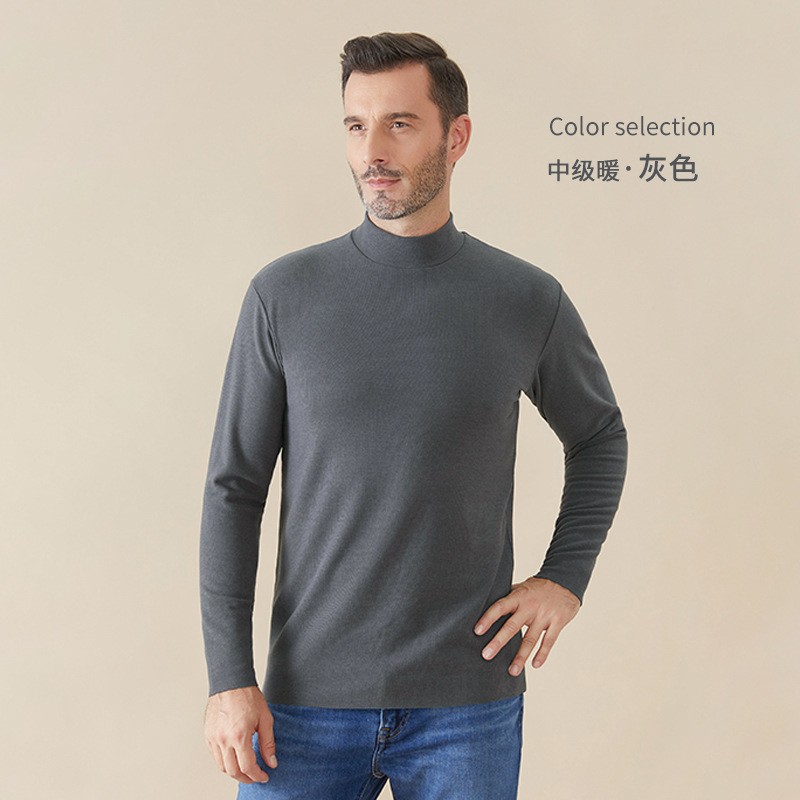 デコルテの底のシャツの男の冬の新型の厚い半高襟の中で秋の服の発熱を掛けて毛を磨いて長袖のtシャツの男を修理します。