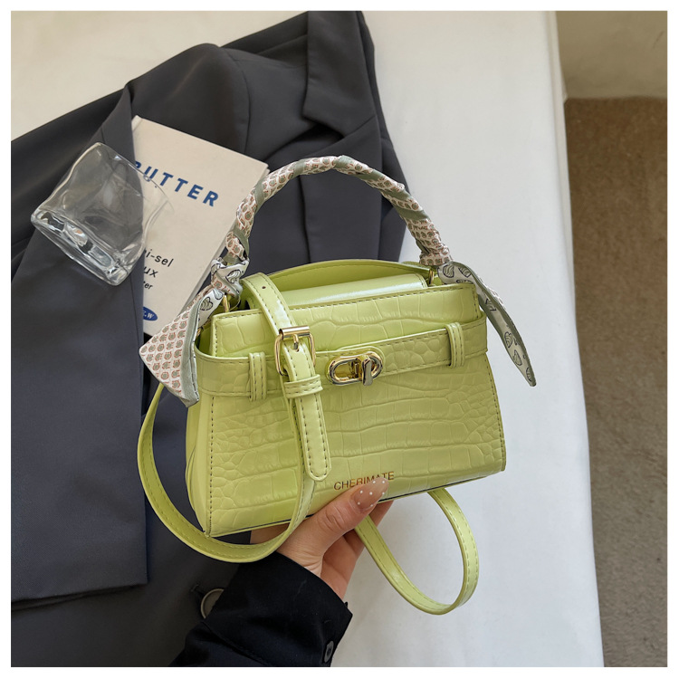 Bolso de mano de diseño de nicho para mujeres 2026 nuevo patrón de textura de cocodrilo bolso cuadrado alto lujo ligero de hombro mochila