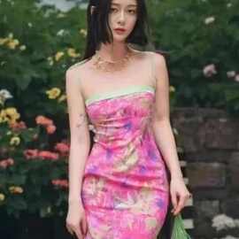 四面弹有拉链牵手门同款连衣裙年轻简约时尚减龄性感吊带连衣裙