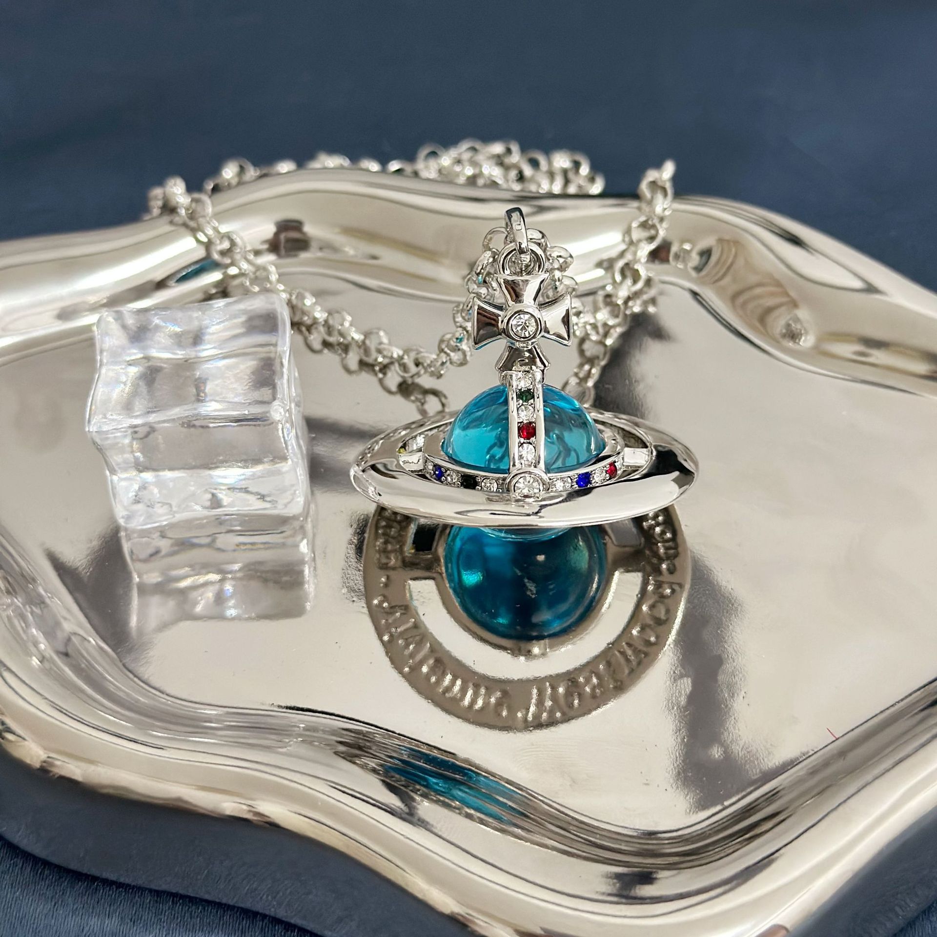 Silver blue large orb